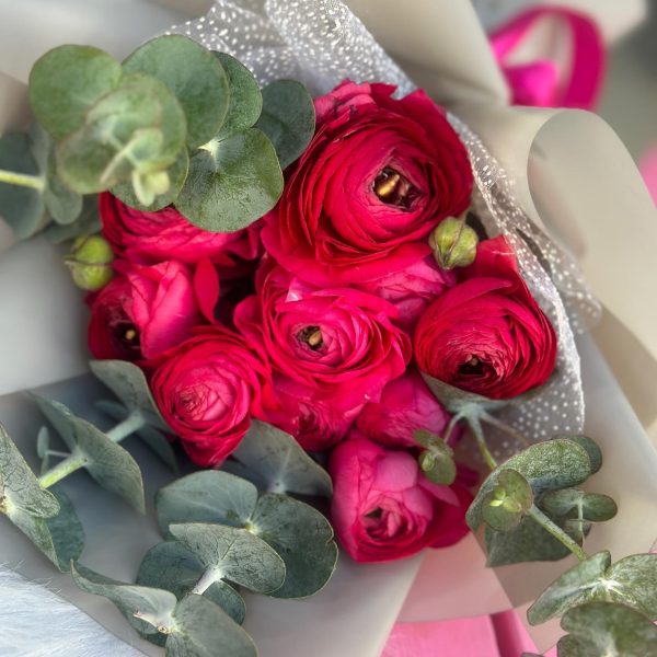 گل و هدیه روز زن آموزش و پرورش