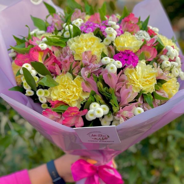 گل برای تبریک روز زن شاغل