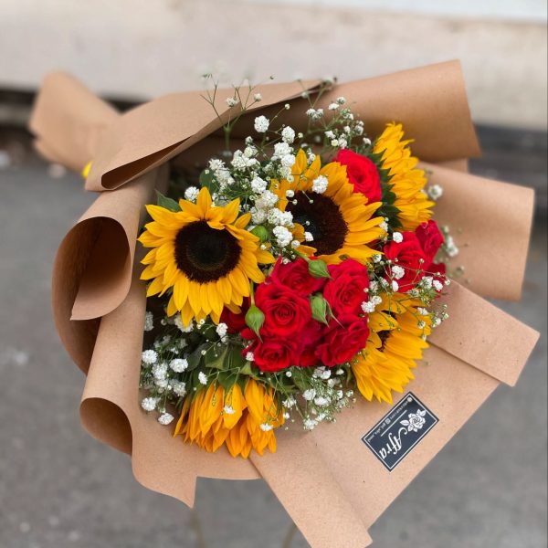 بهترین و زیباترین گل و هدیه برای روز مادر