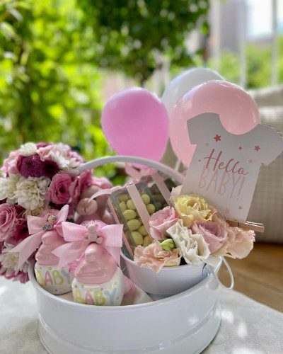 خرید انواع گل برای تبریک تولد نوزاد