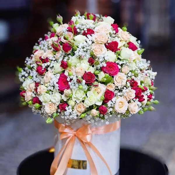 گل برای تبریک روز مادر به زن حامله