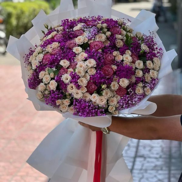 گل برای تبریک روز جهانی زن عاشقانه