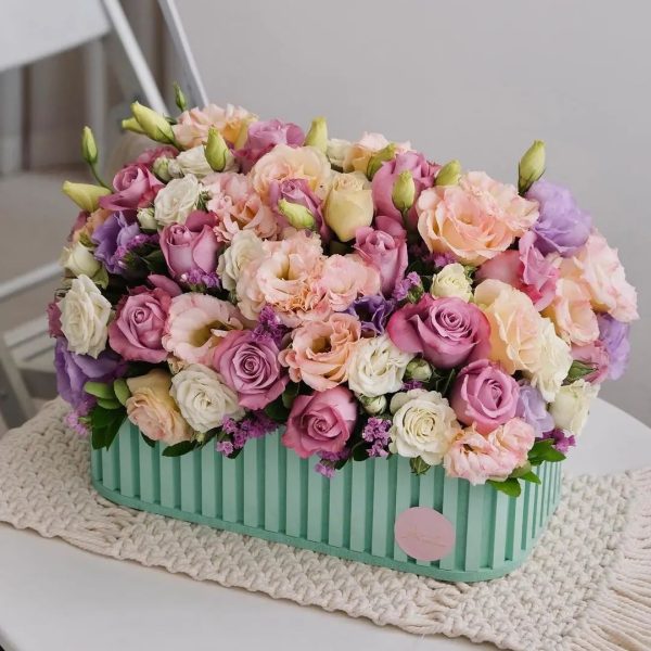 گل برای تبریک روز زن به جاری