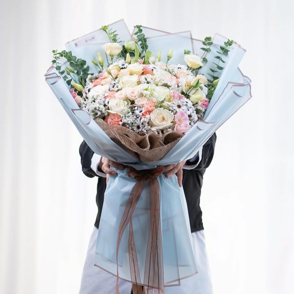گل و هدیه زیبای روز مادر